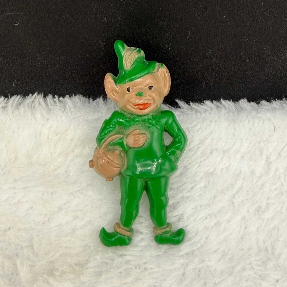 Vintage Leprechaun Pin Elf Green Plastic Pot of Gold St Patricks Day Kitch
